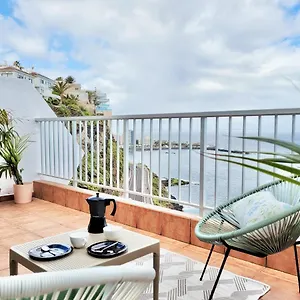 Ocean Blue Apartment